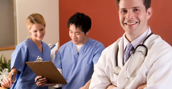 This doctor explains medicare to a patient needing assistance