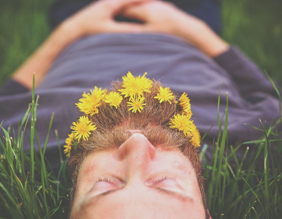 What is dream incubation?