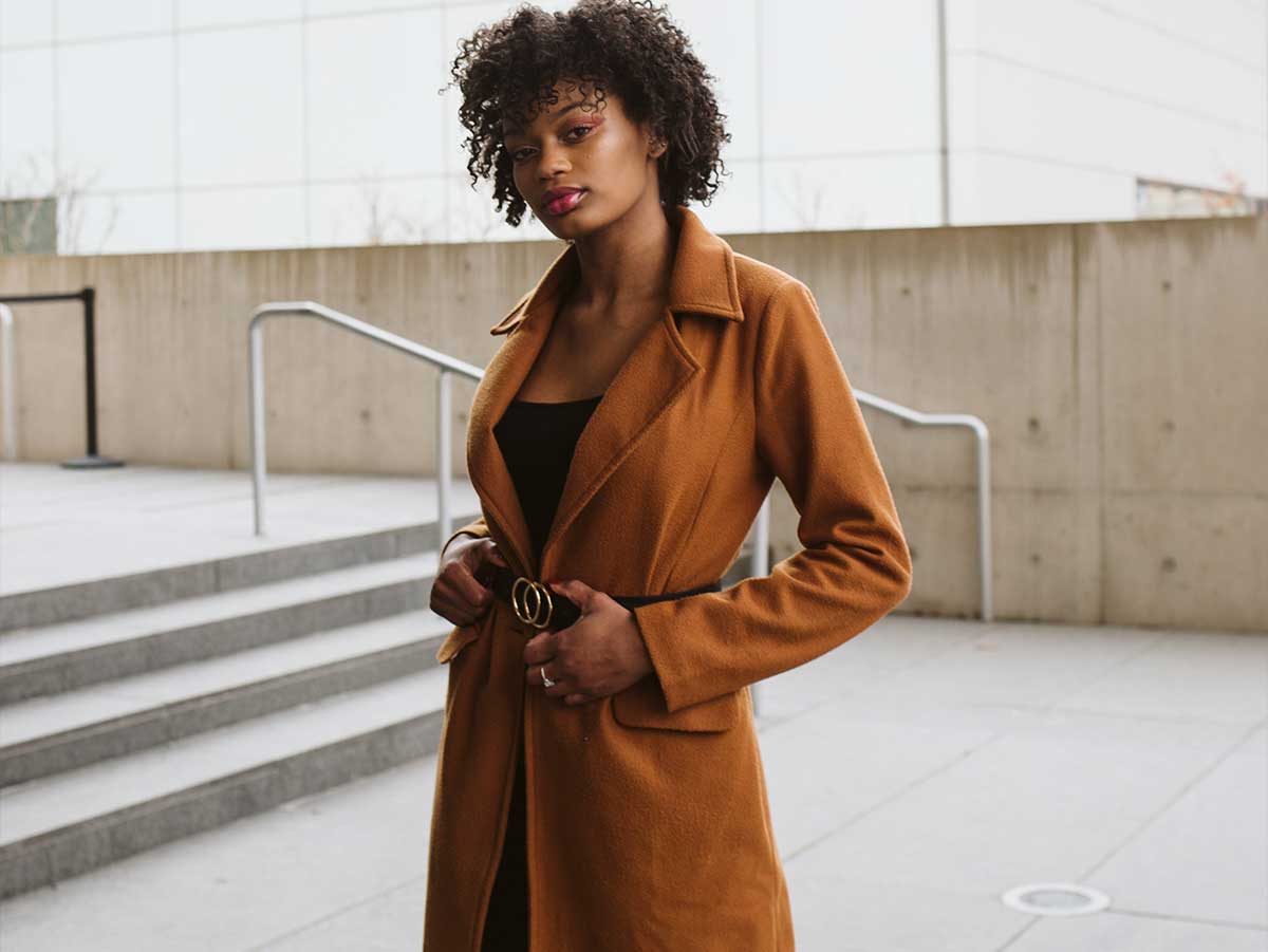 Use belts to accentuate your shape.