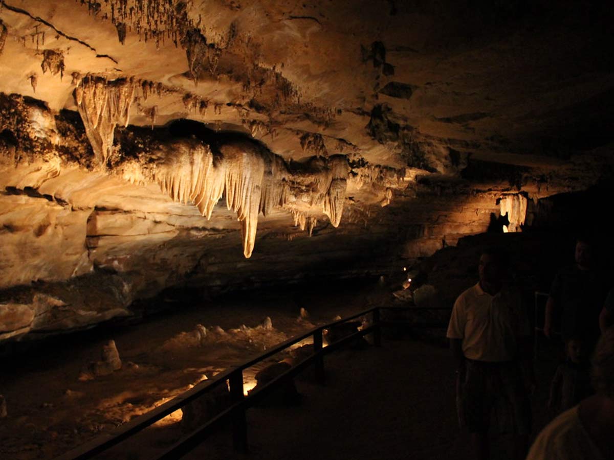 3. Marengo Cave National Landmark