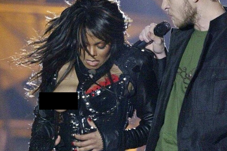 Super Bowl XXXVIII (2004)