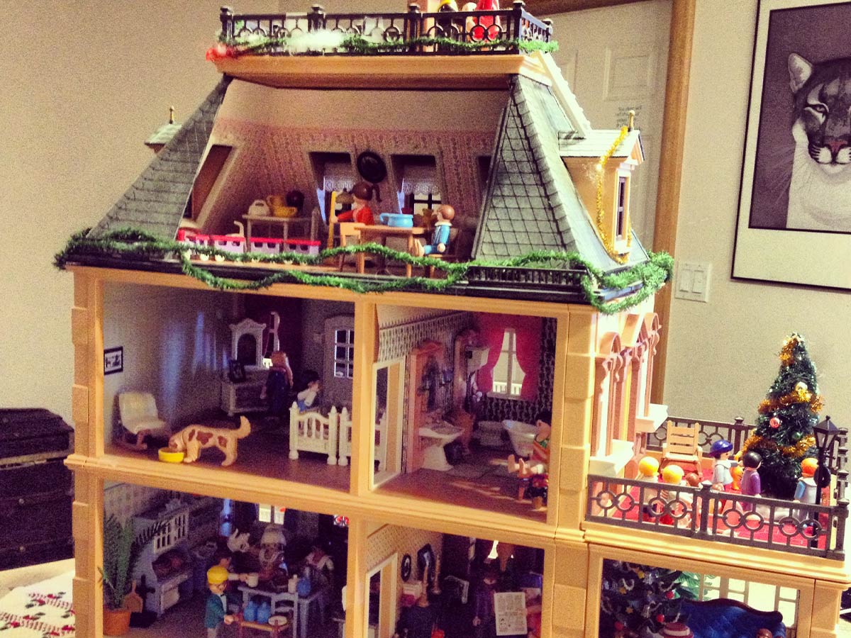 Playmobil Victorian Dollhouse