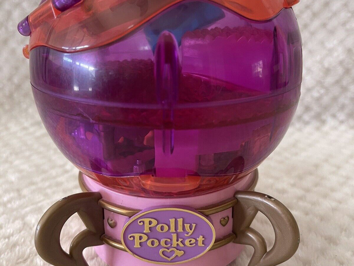 Polly Pocket Sparkle Surprise