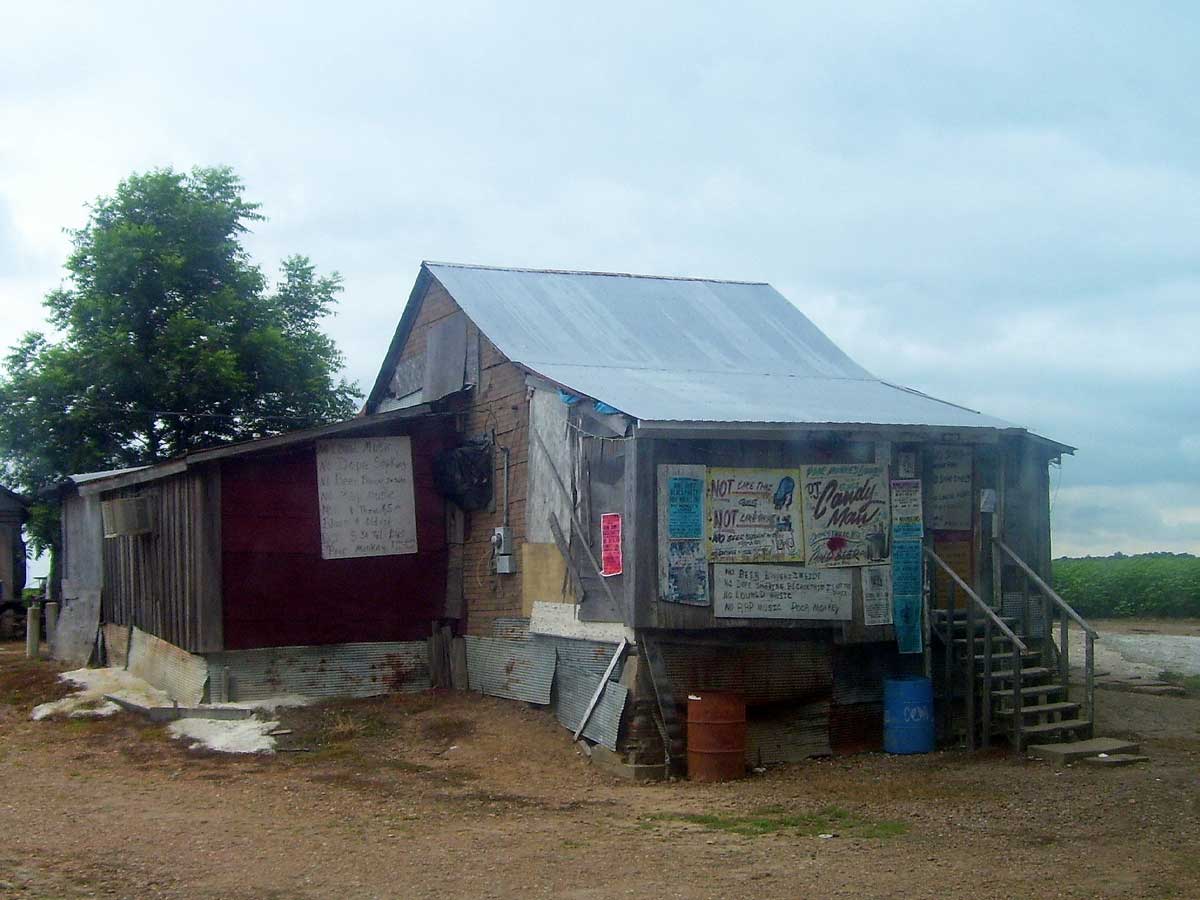 9. Po' Monkey's Lounge