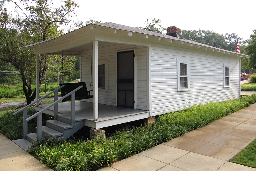 10. Elvis Presley Birthplace & Museum