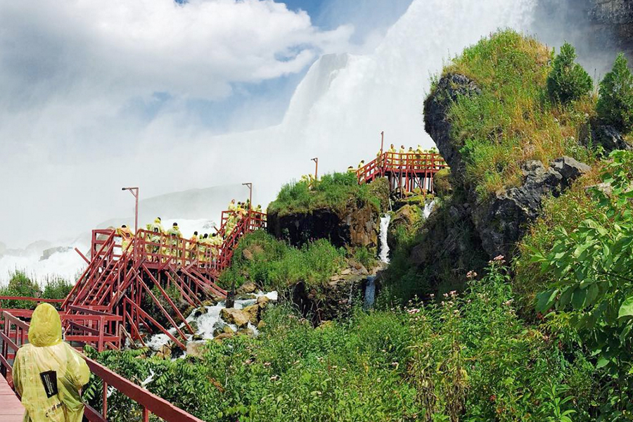 4. Cave of the Winds