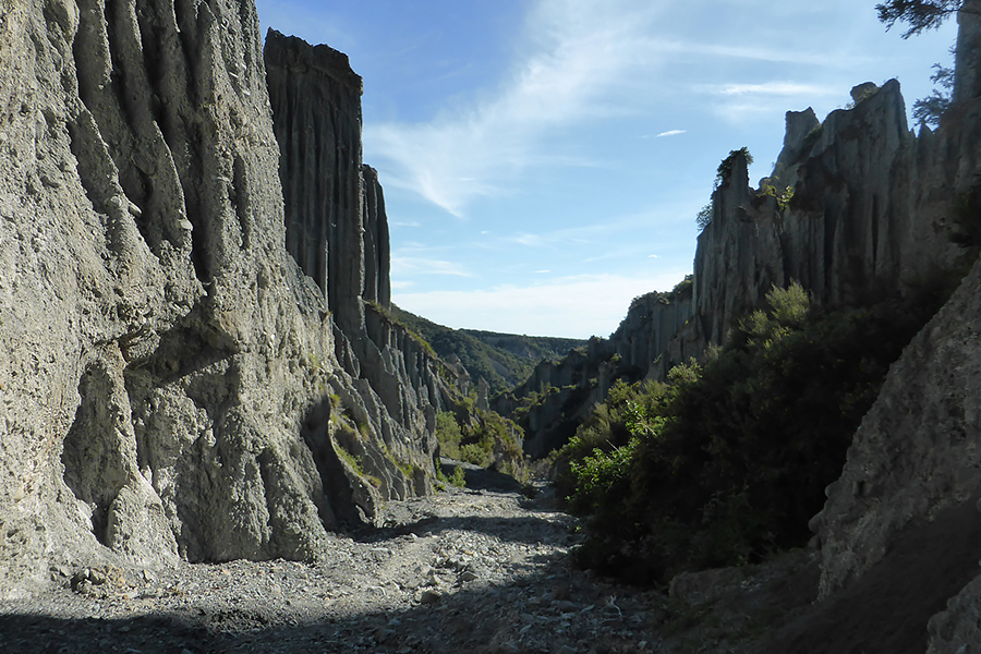 Putangirua Pinnacles (The Paths of the Dead)
