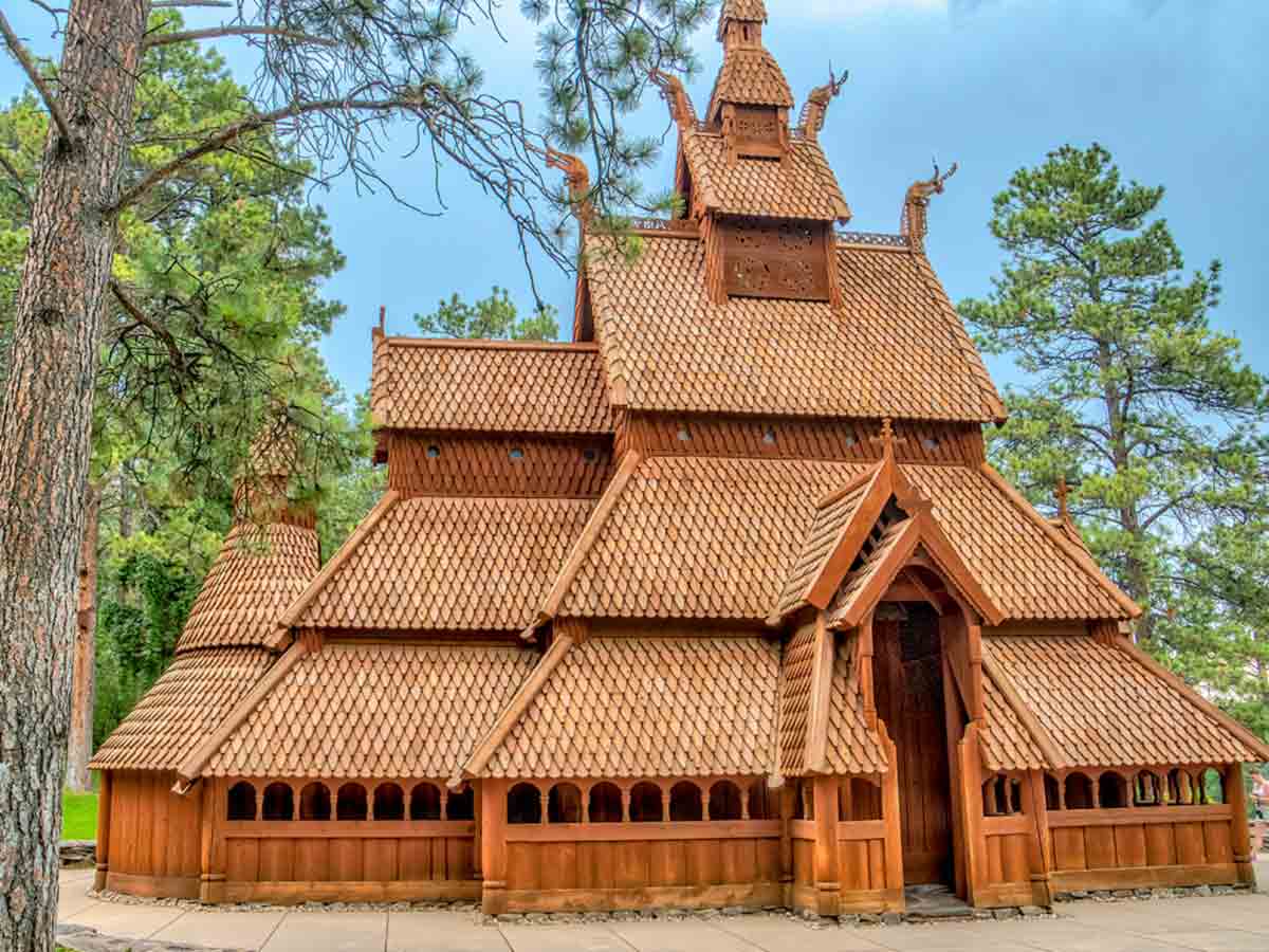 6. Chapel in the Hills