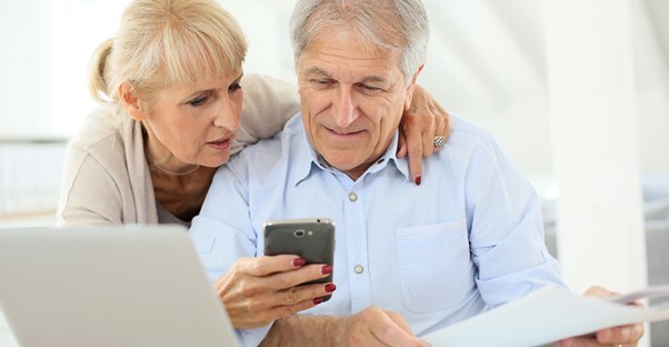 Filing taxes online is so easy this elderly couple can do it