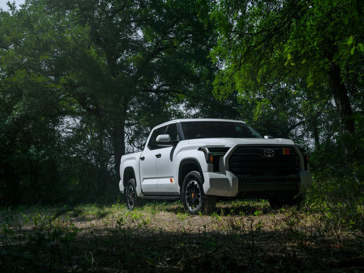Toyota Tundra (Full-size)