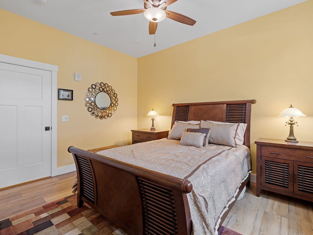 Sleigh Beds