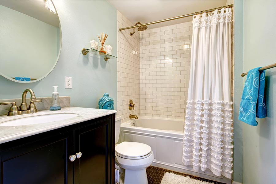 Lavish Bathroom Decor