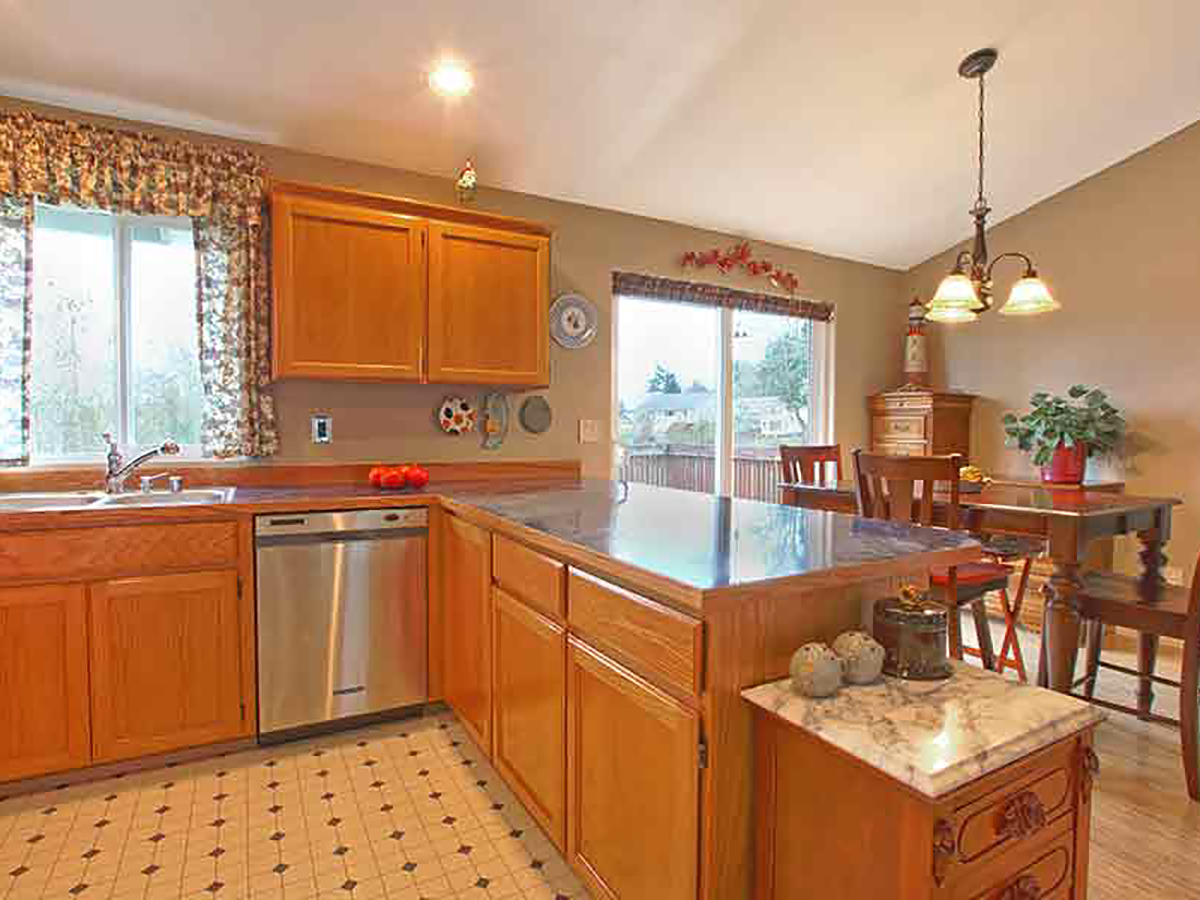 Not Refinishing Your Oak Cabinets