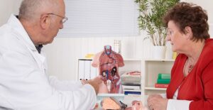 doctor explains cirrhosis symptoms