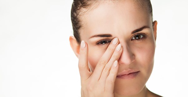 corneal abrasion symptoms