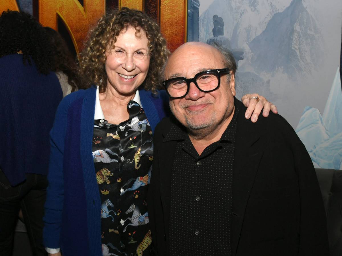 Rhea Perlman and Danny DeVito