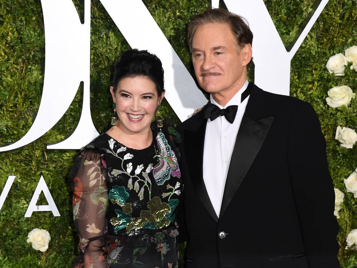 Phoebe Cates and Kevin Kline