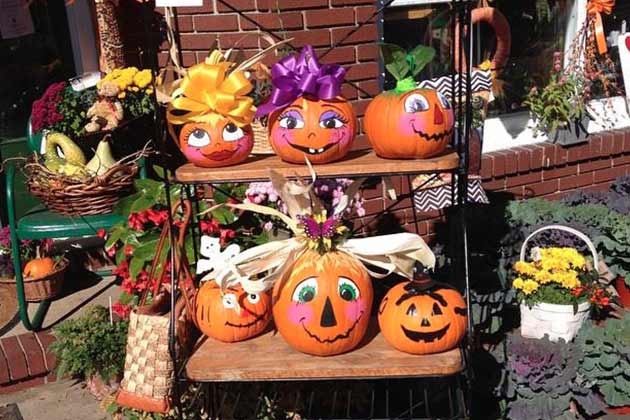 Do: Paint Pumpkins Instead of Carving