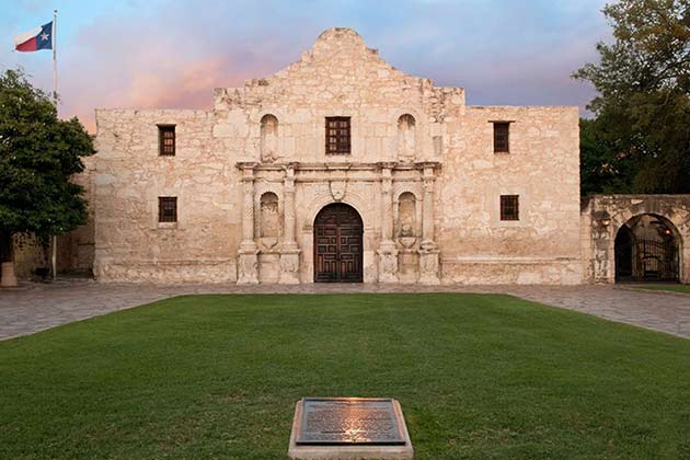 The Alamo: San Antonio, TX