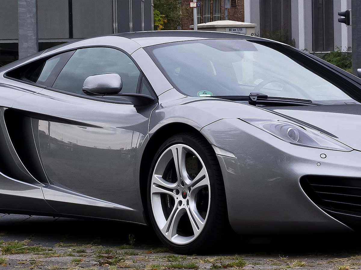McLaren MP4-12C