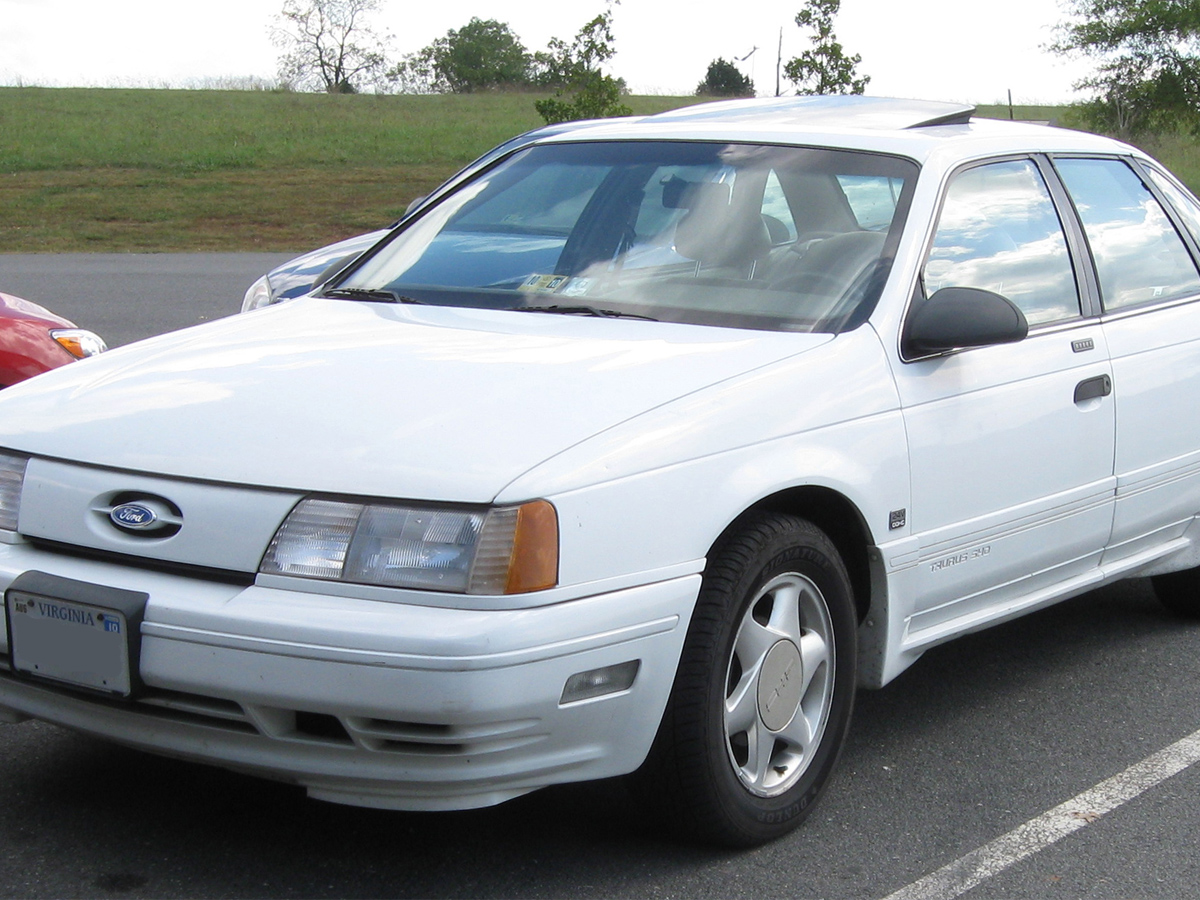 1989 Ford Taurus SHO