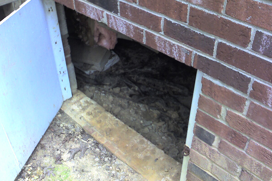 Close your crawl space vents.