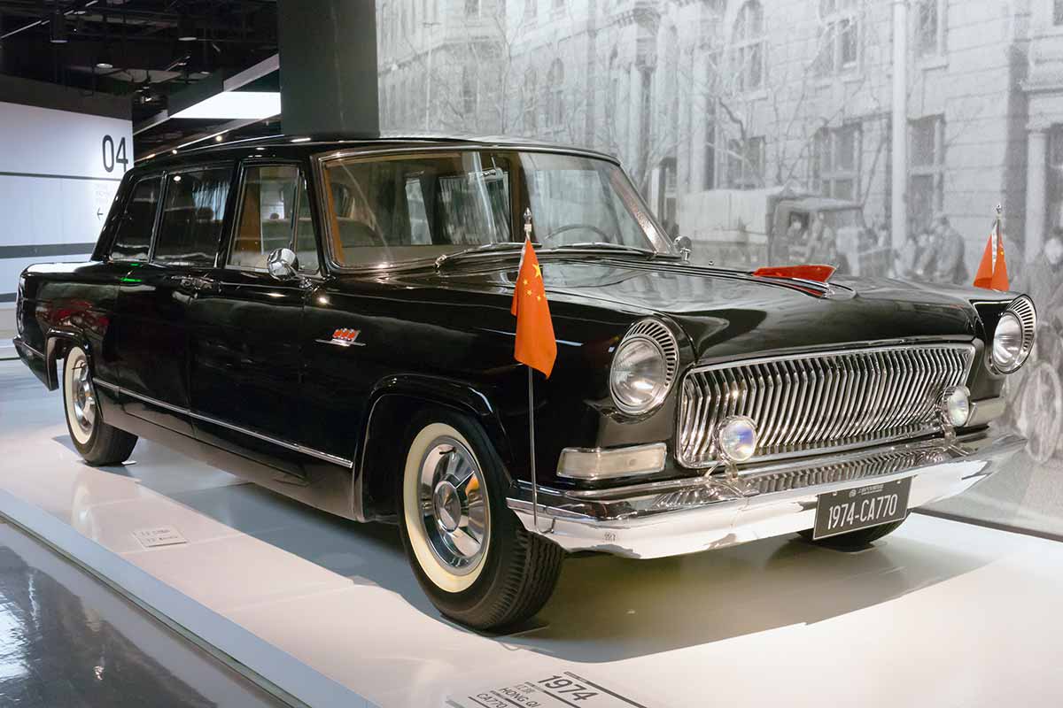 Mao Zedong - The Hongqi CA770