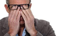 guy with itchy eyes