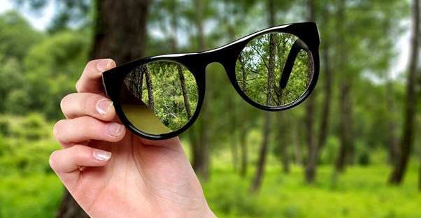 glasses that someone with lazy eye would have to wear