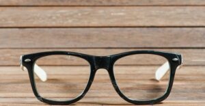 glasses as treatment for lazy eyes
