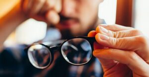 guy with astigmatism