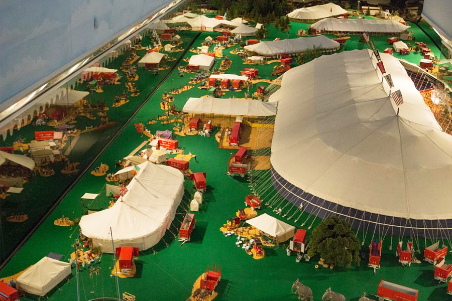 This Tiny Circus