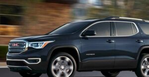 a black 2018 gmc acadia