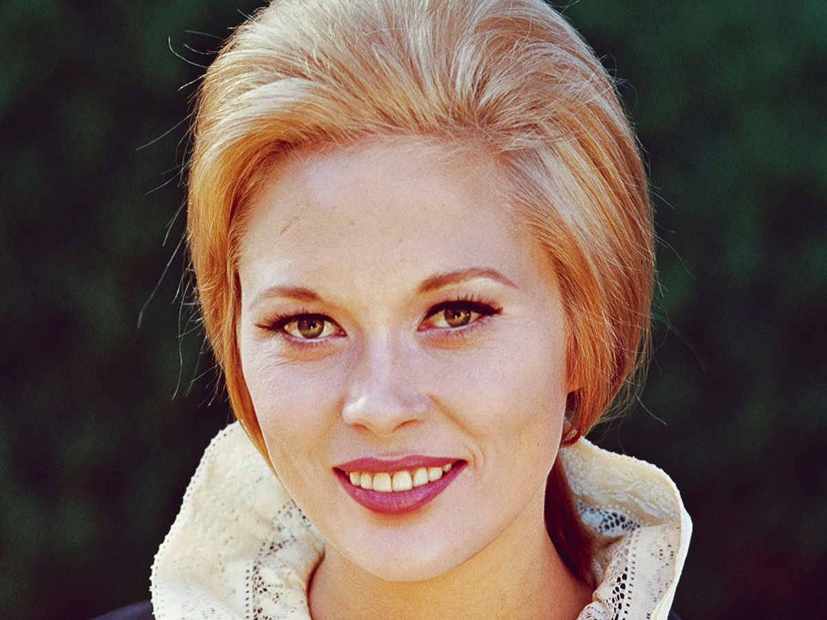 Faye Dunaway