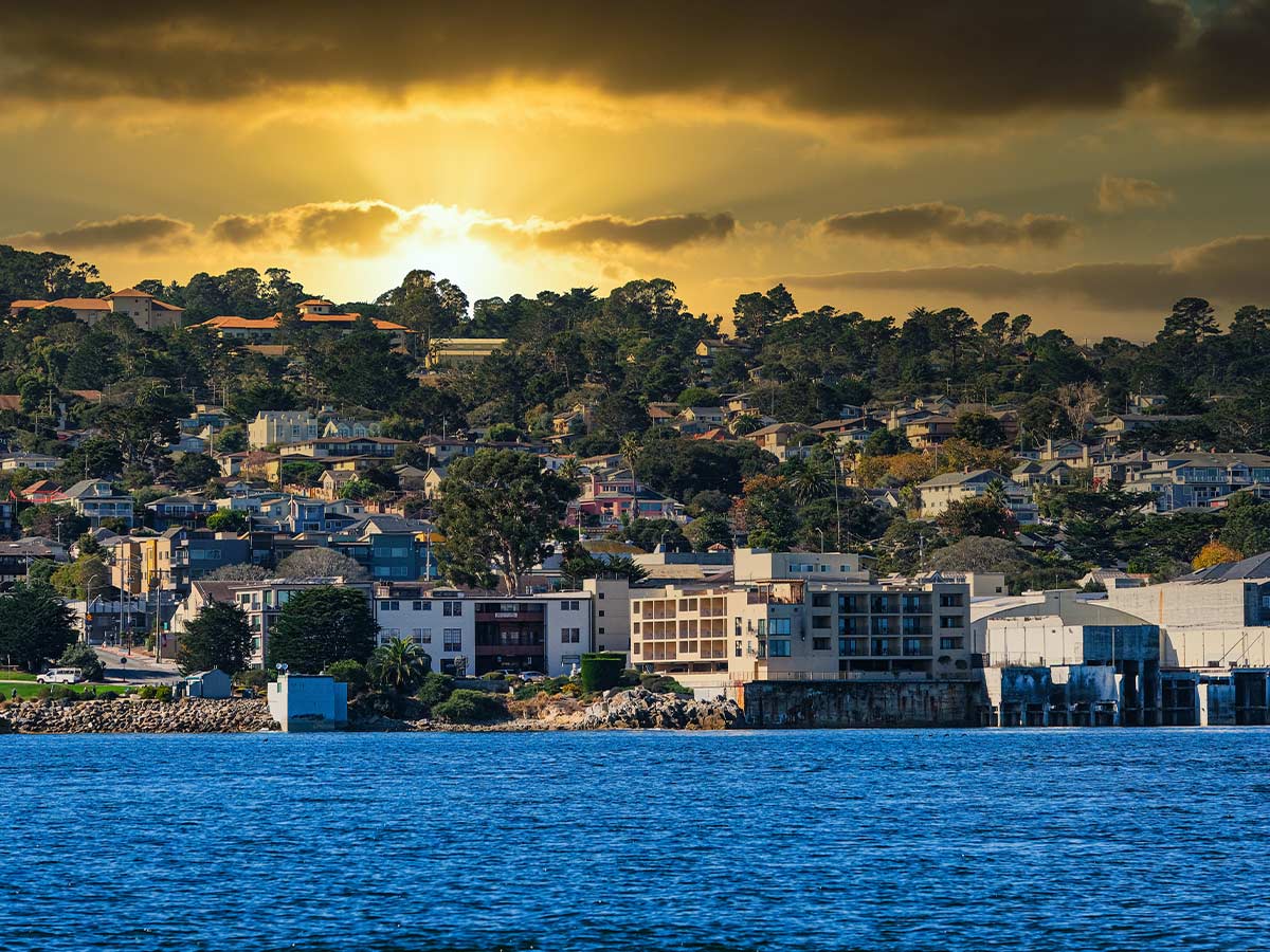 Monterey, CA (pop. 28,454)