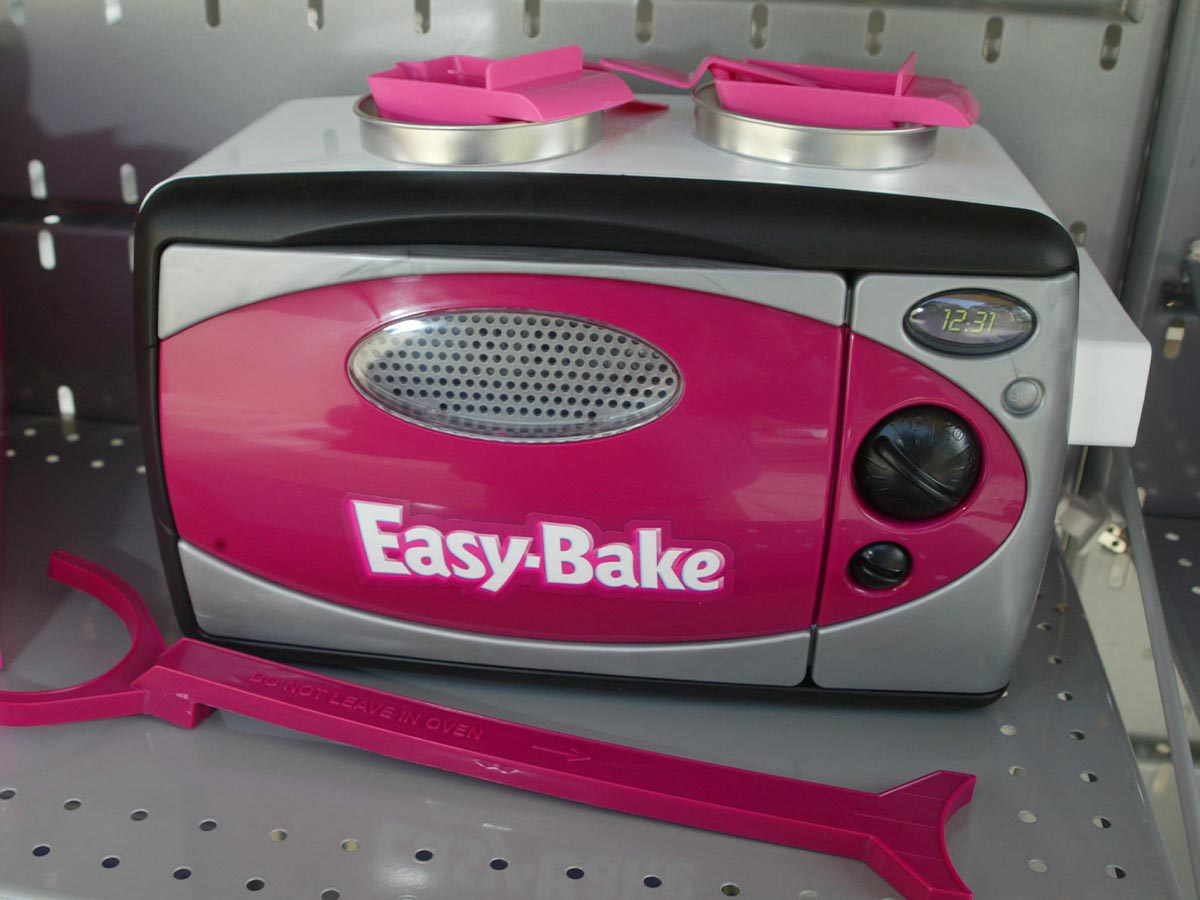 Easy-Bake Oven (1963)