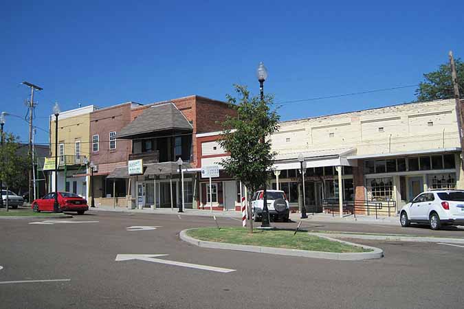 Camden, Tennessee