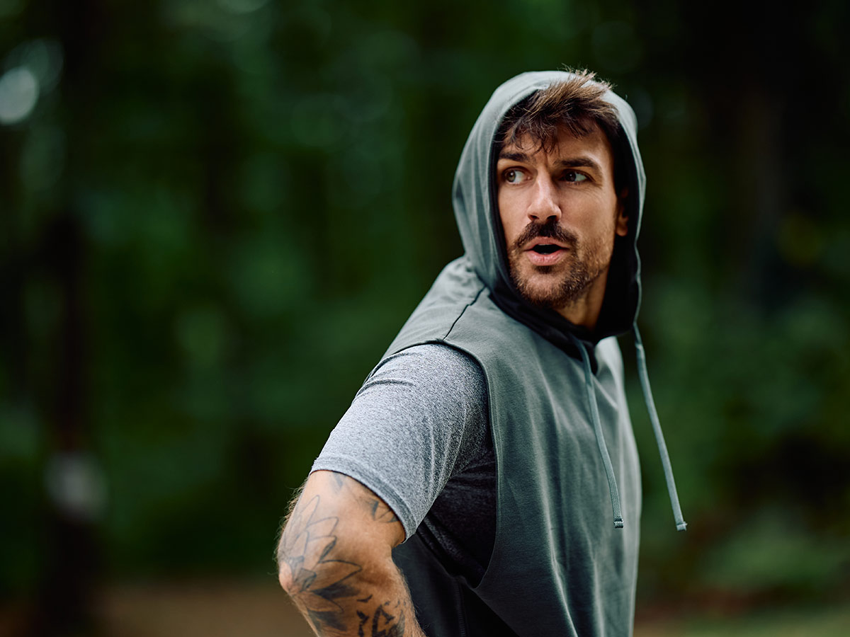 Sleeveless-hoodies