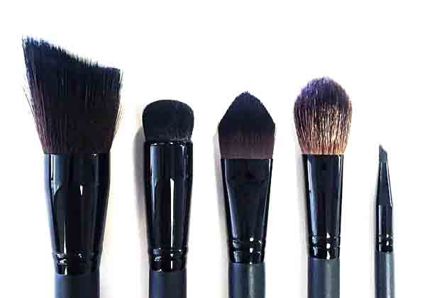 Natural Hair Makeup Brushes