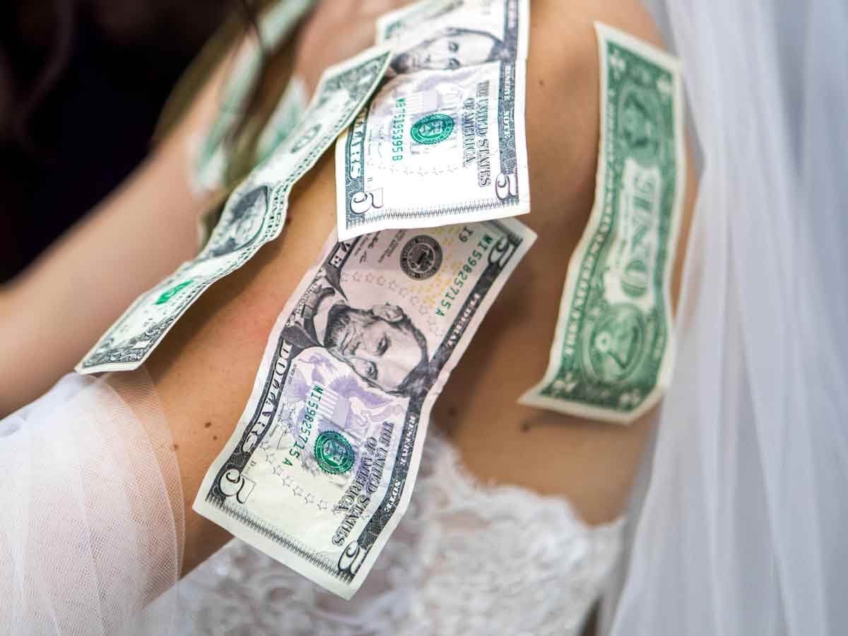 Dollar Dance