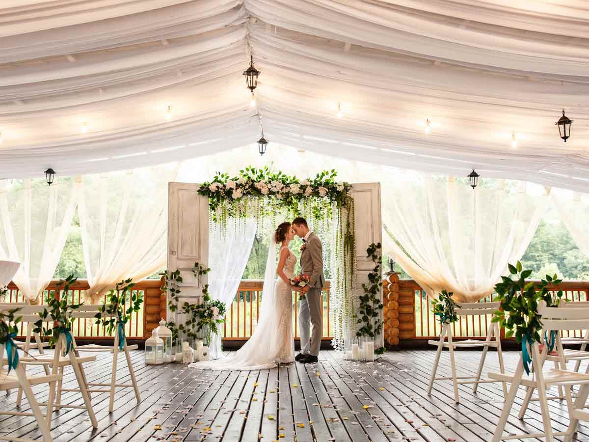 Stuffy “Classic” Weddings