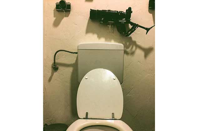 Did the paparazzi make this bathroom?