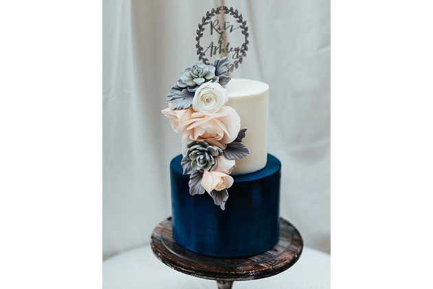Color-Blocked Cakes