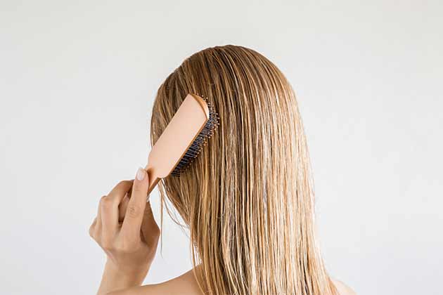 Brushing Hair While It’s Still Wet