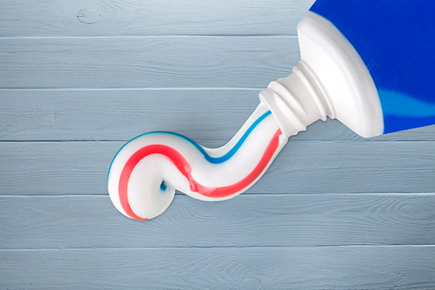 Toothpaste for Bee Stings