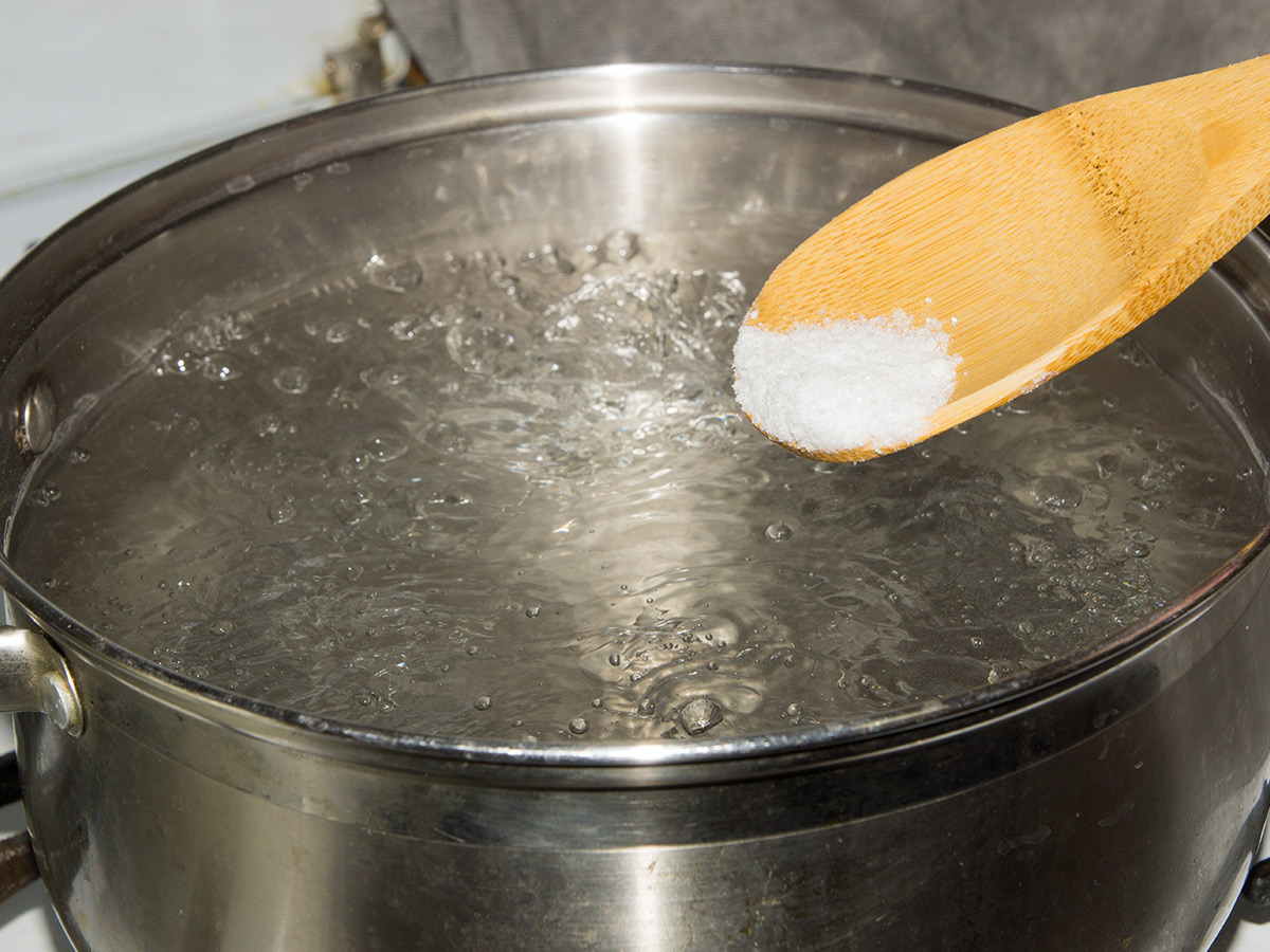 Salt Makes Water Boil Faster