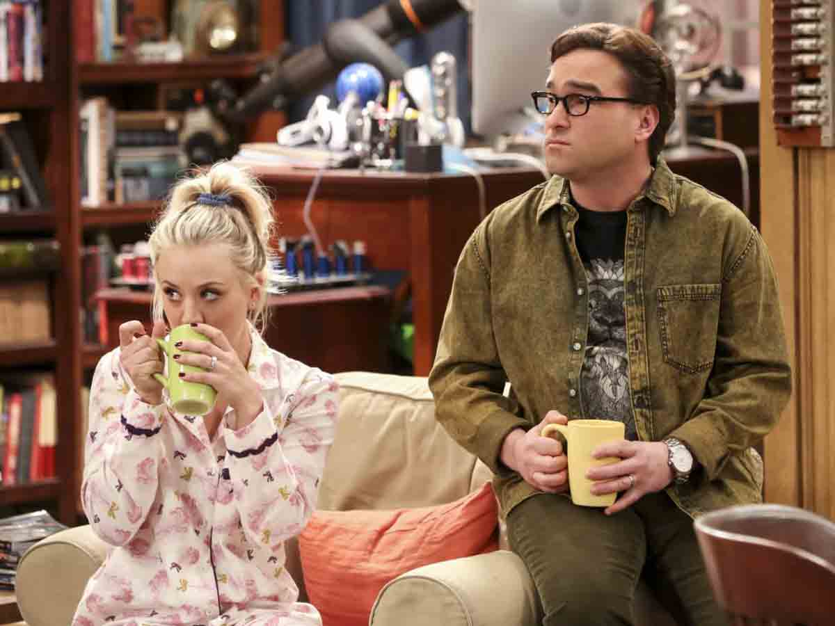 Kaley Cuoco and Johnny Galecki