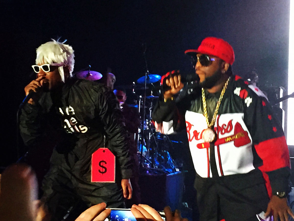 "Hey Ya!"—Outkast
