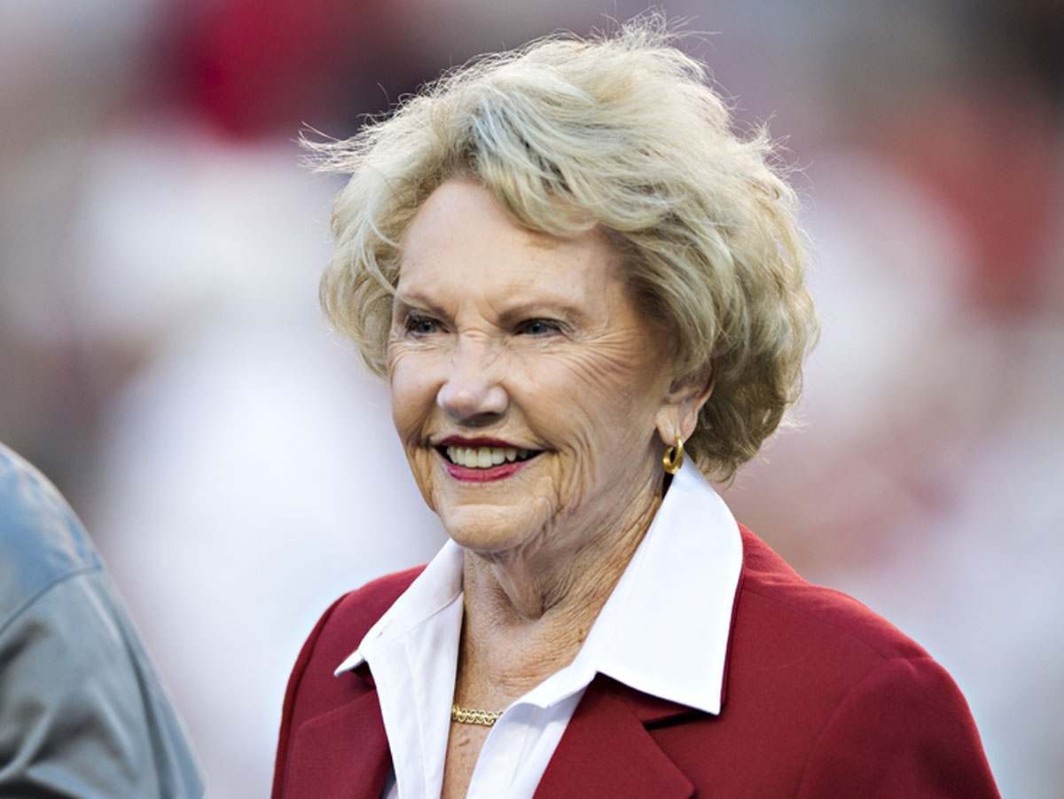 Johnelle Hunt, Wife of Johnnie Bryan (J.B.) Hunt