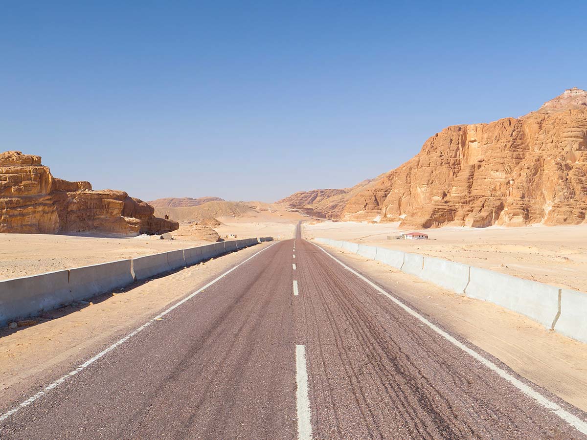 Luxor-al-Hurghada Road (Egypt)